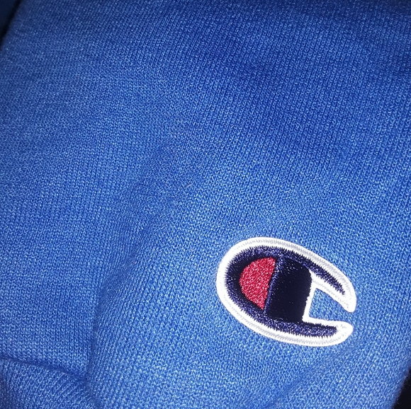 Boys champion hoodie - Picture 2 of 2